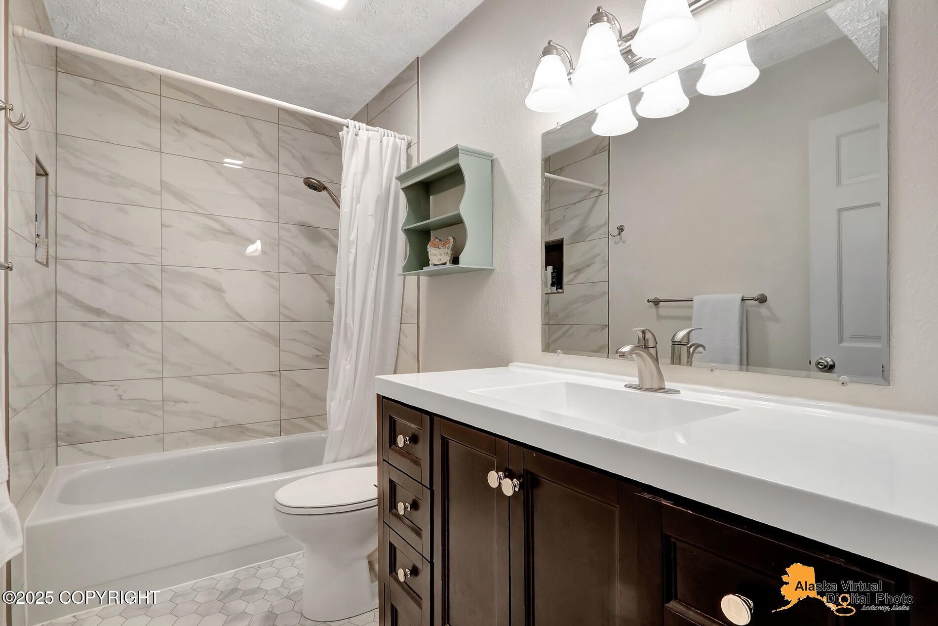 Anchorage, Alaska 99518, United States, 3 Bedrooms Bedrooms, ,2 BathroomsBathrooms,Residential,Pending,209943