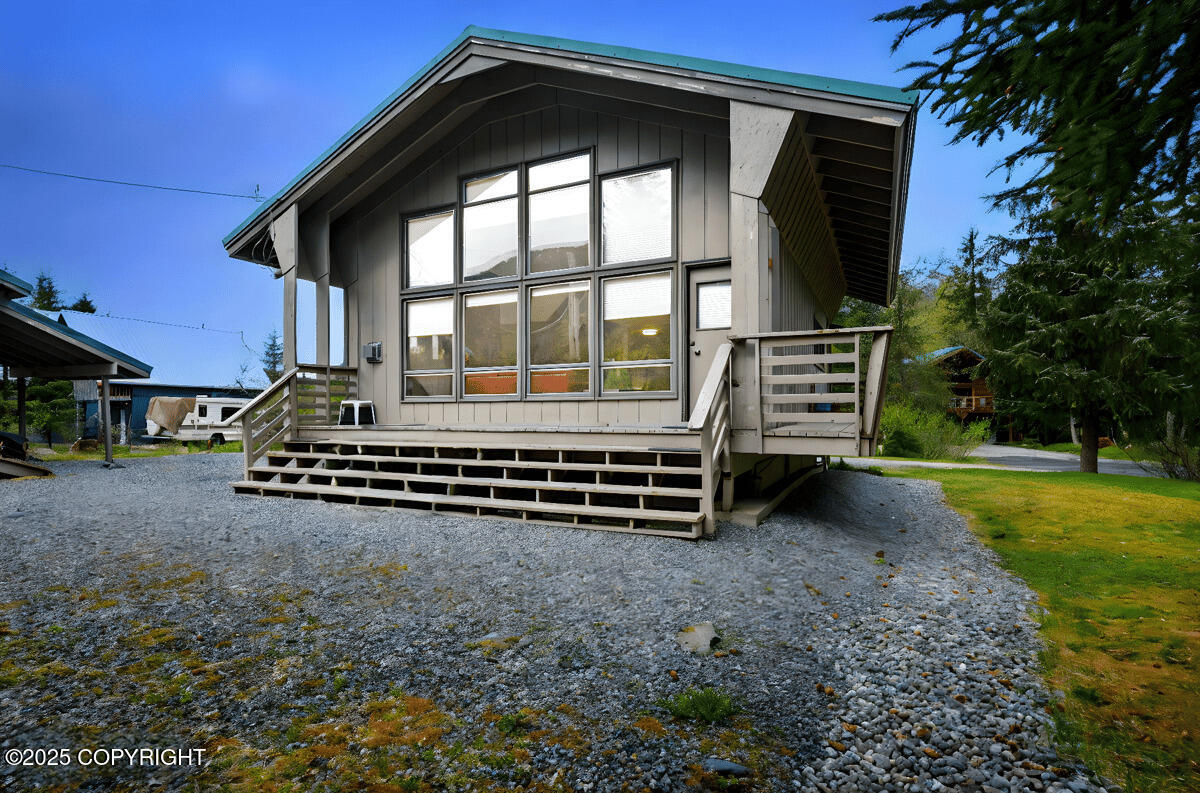 Girdwood, Alaska 99587, United States, 2 Bedrooms Bedrooms, ,1 BathroomBathrooms,Residential,Pending,133405