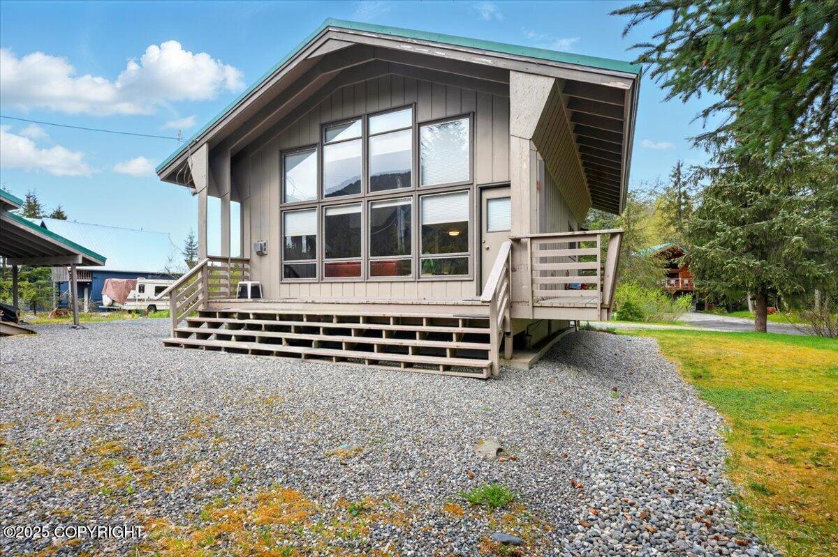 Girdwood, Alaska 99587, United States, 2 Bedrooms Bedrooms, ,1 BathroomBathrooms,Residential,Pending,133405
