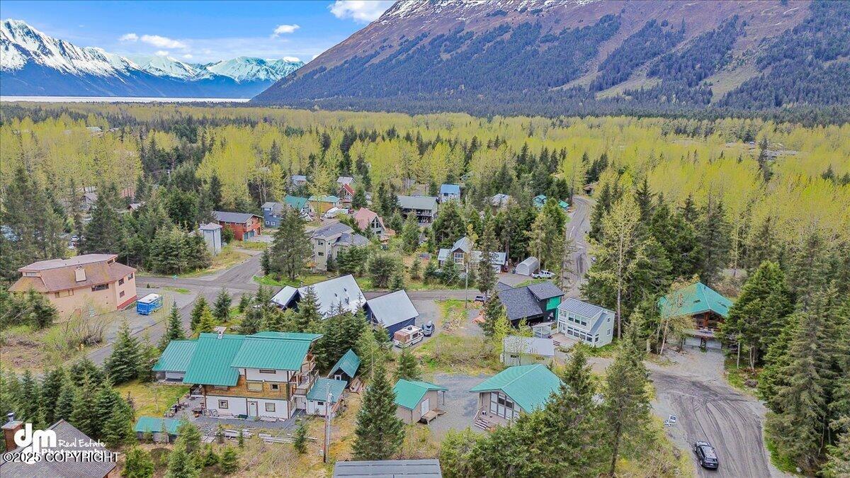 Girdwood, Alaska 99587, United States, 2 Bedrooms Bedrooms, ,1 BathroomBathrooms,Residential,Pending,133405