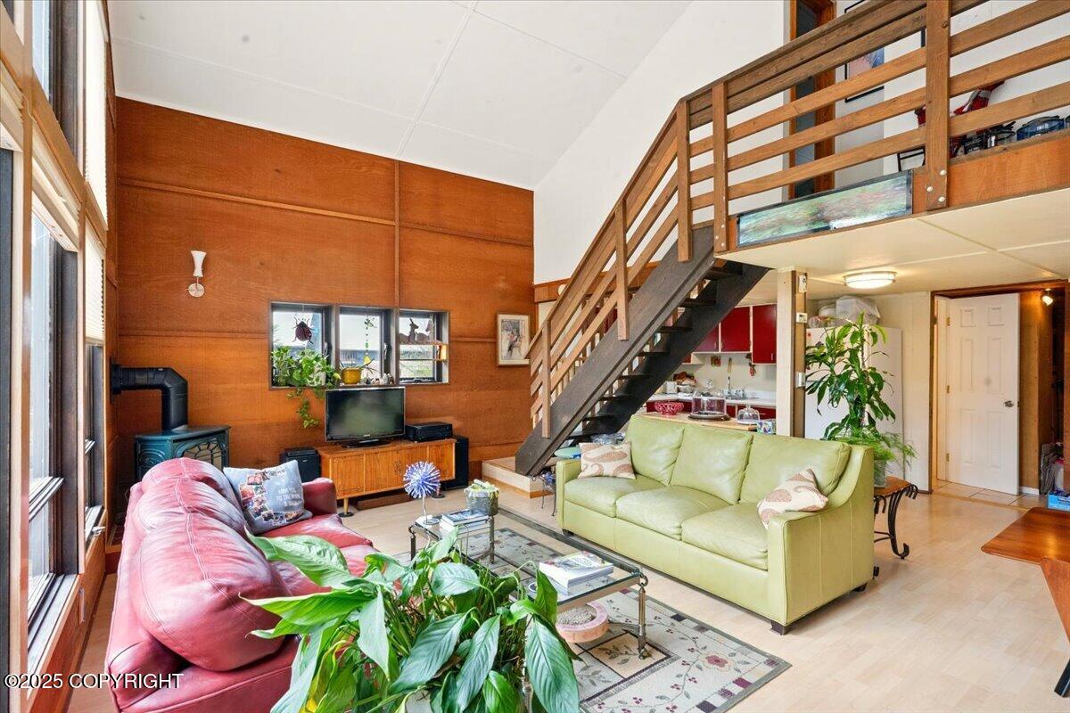 Girdwood, Alaska 99587, United States, 2 Bedrooms Bedrooms, ,1 BathroomBathrooms,Residential,Pending,133405