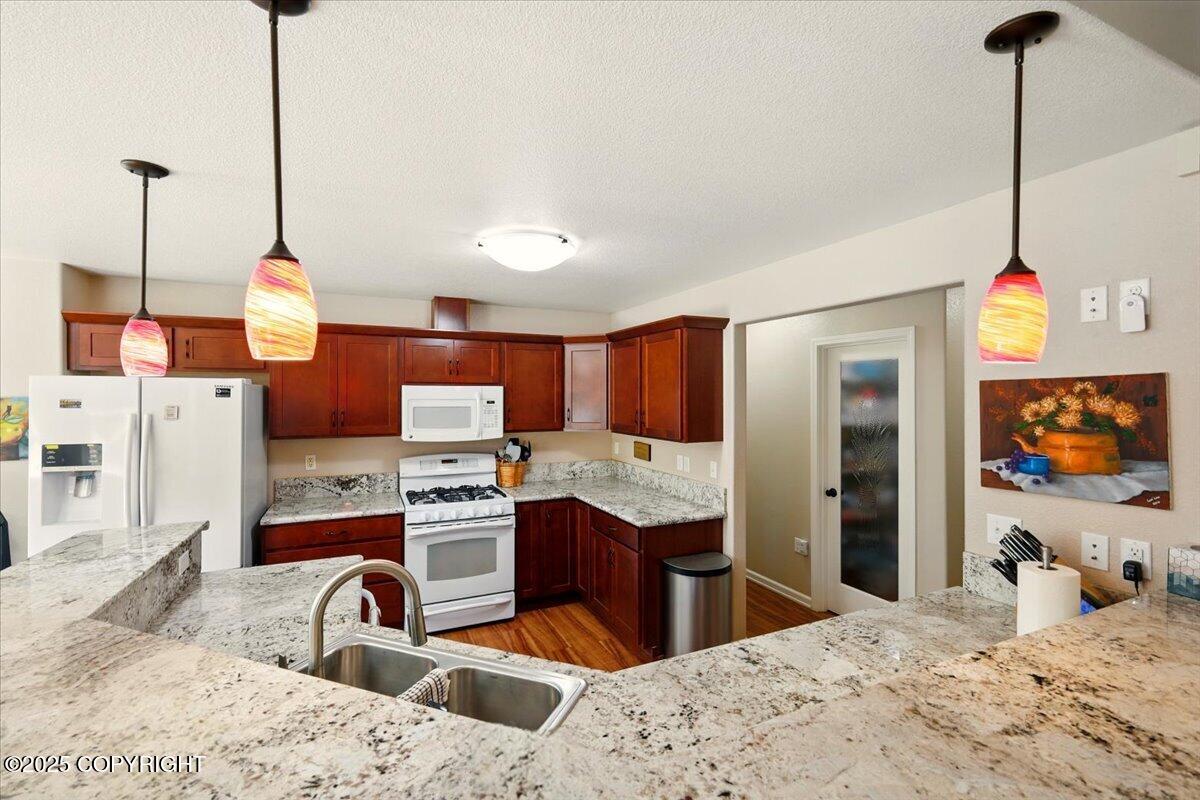 2568 W Shadow Leaf Circle, Wasilla, Alaska image 32