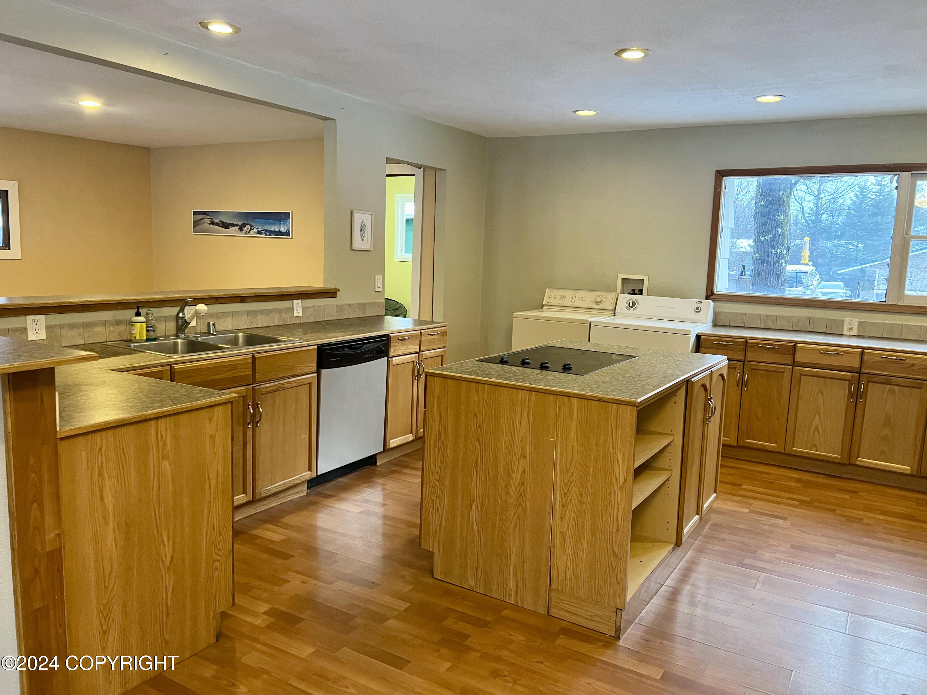 209 Marathon Drive, Seward, Alaska image 8
