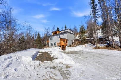 19031 Upper McCrary Road Eagle River AK 99577