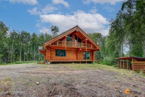 Homes For Sale - 18960 E Future Road<br/> Talkeetna, AK 99676