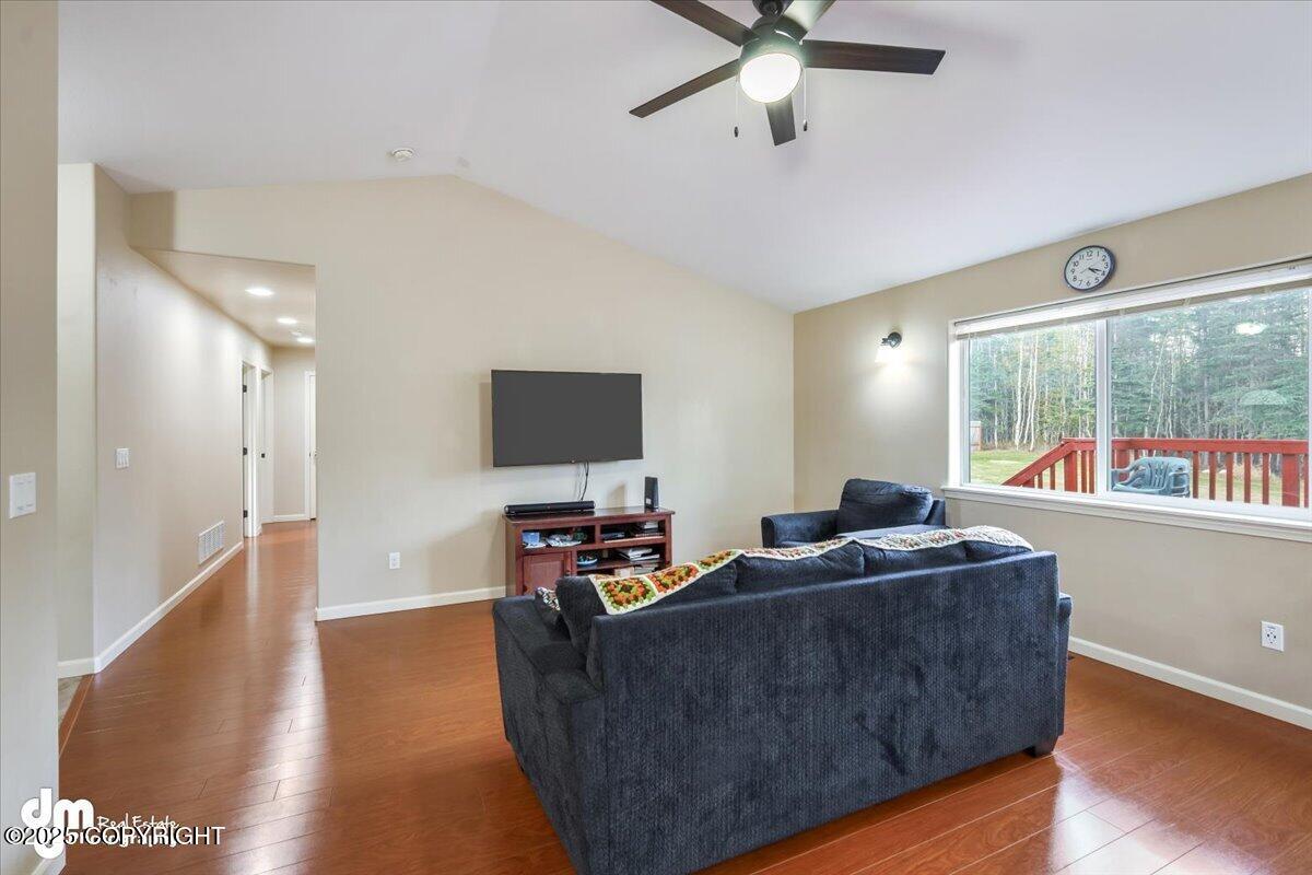 4085 N Dartmoor Street, Wasilla, Alaska image 8