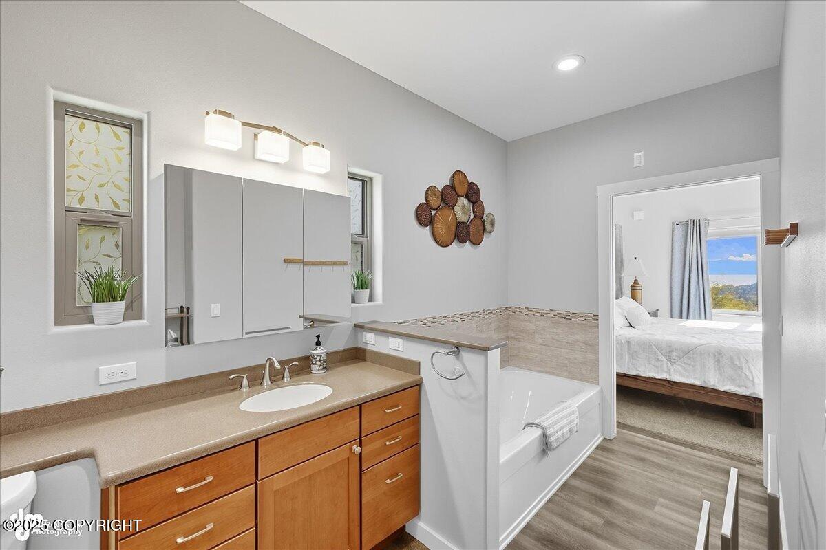 Homer, Alaska 99603, United States, 3 Bedrooms Bedrooms, ,2 BathroomsBathrooms,Residential,Active,206463