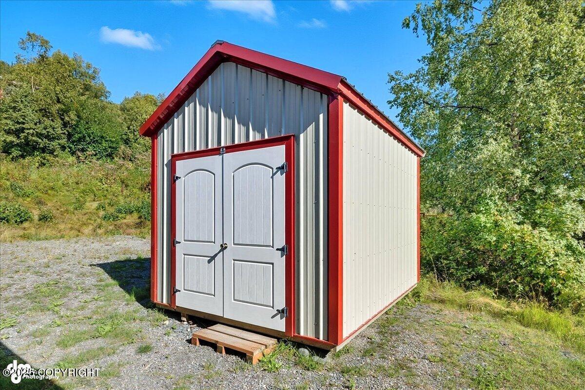 Homer, Alaska 99603, United States, 3 Bedrooms Bedrooms, ,2 BathroomsBathrooms,Residential,Active,206463