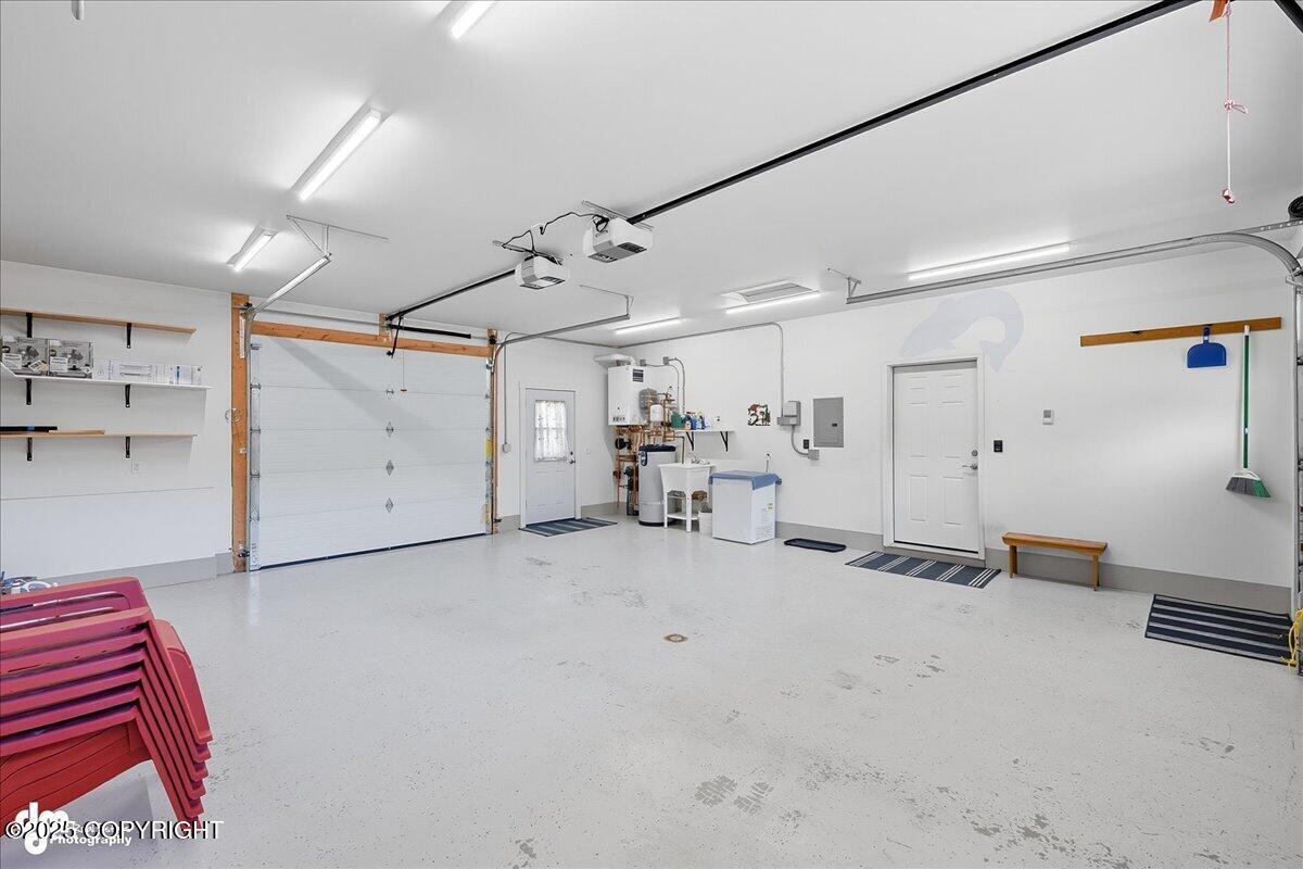 Homer, Alaska 99603, United States, 3 Bedrooms Bedrooms, ,2 BathroomsBathrooms,Residential,Active,206463