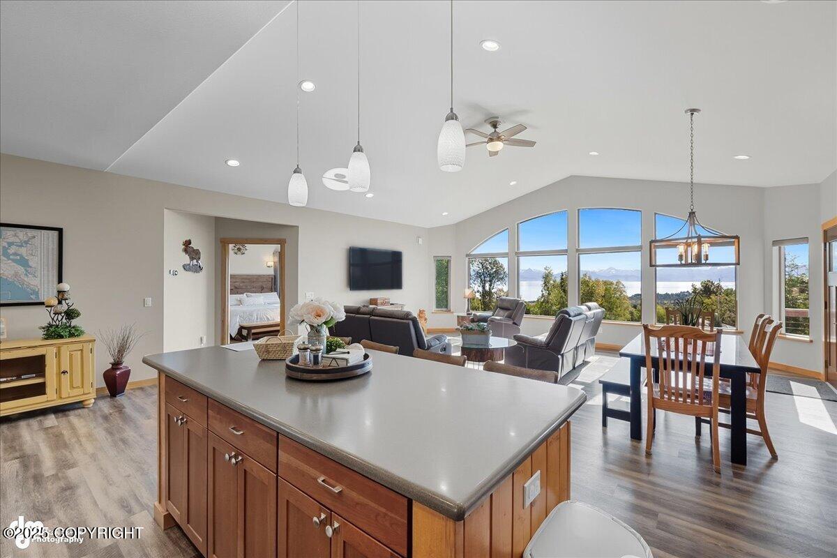 Homer, Alaska 99603, United States, 3 Bedrooms Bedrooms, ,2 BathroomsBathrooms,Residential,Active,206463