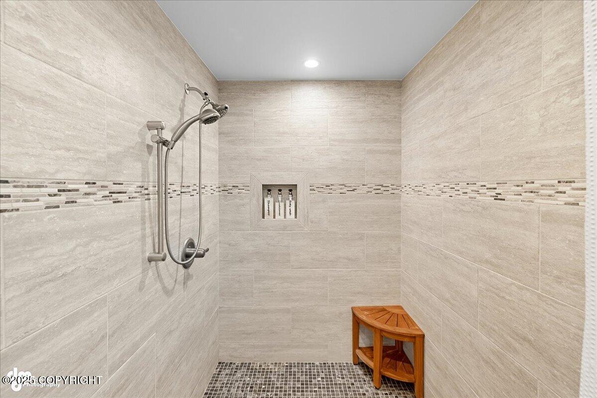 Homer, Alaska 99603, United States, 3 Bedrooms Bedrooms, ,2 BathroomsBathrooms,Residential,Active,206463