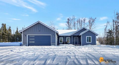 Photo of 2871 N Sally Mae Circle, Wasilla, AK 99623 (MLS # 26-4321)