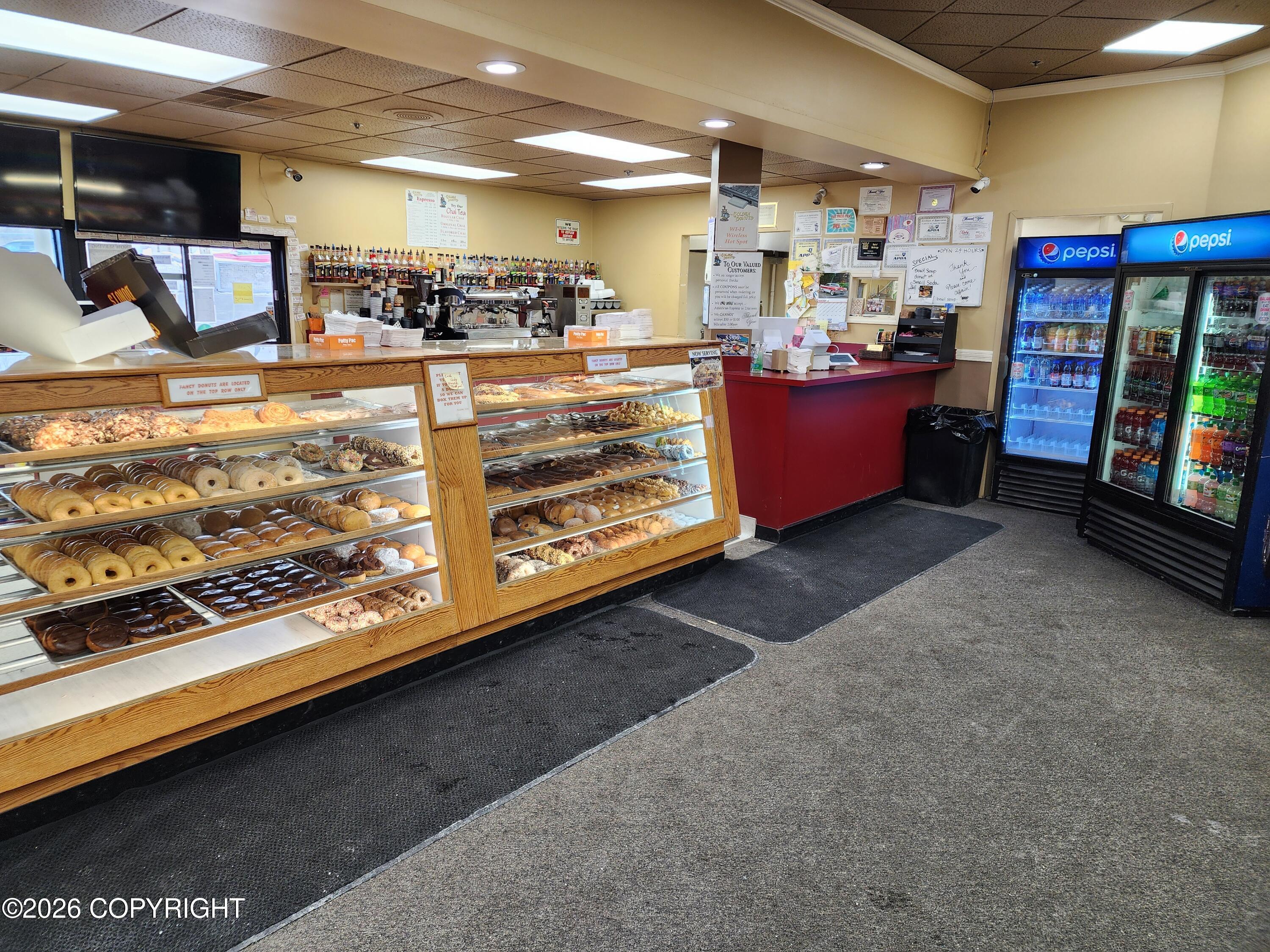 2213 E Tudor Road 52