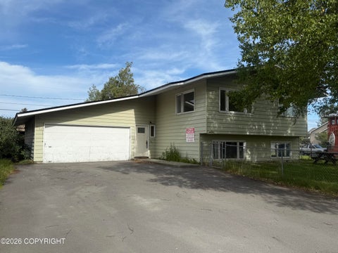 Homes For Sale - 4029 W 89th Court<br/> Anchorage, AK 99502