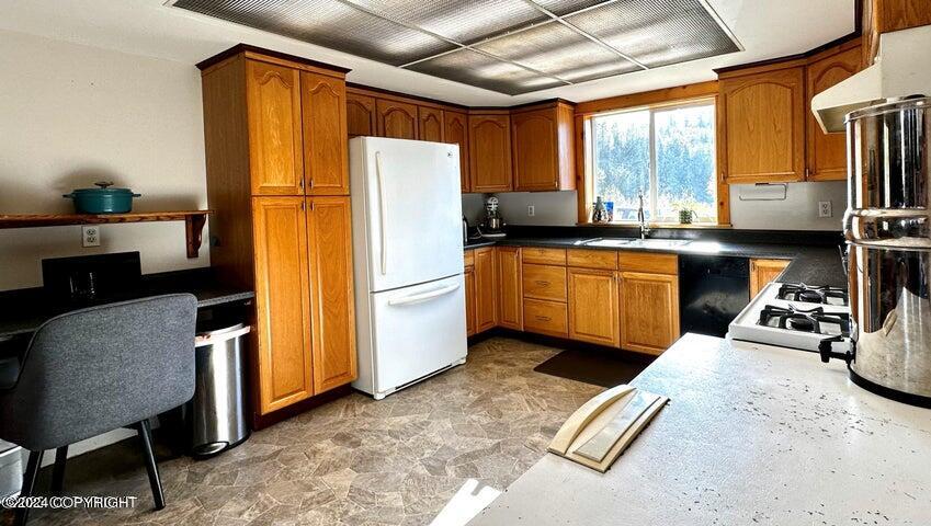 37895 Sterling Highway, Anchor Point, Alaska image 9