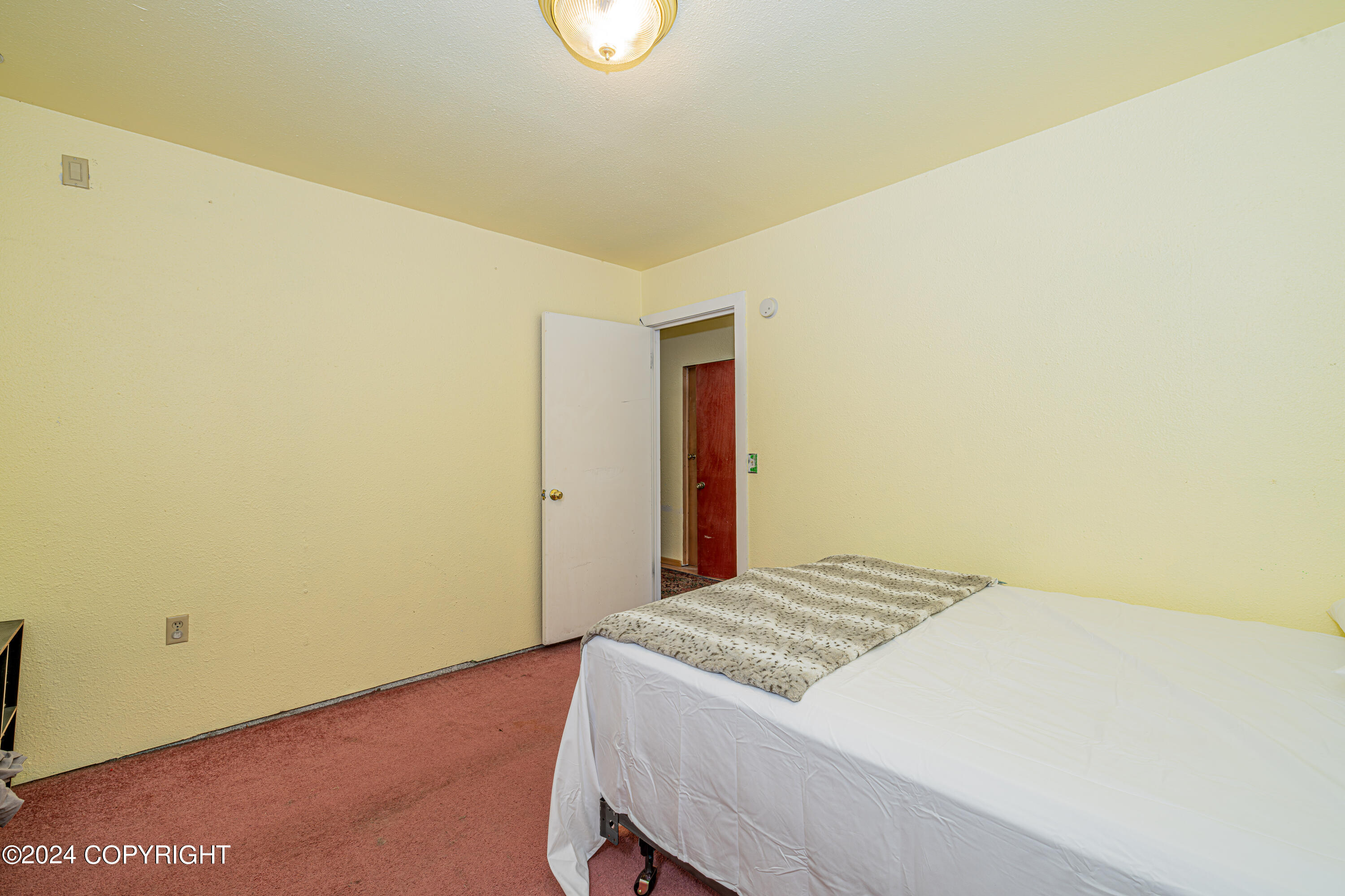 Cooper Landing, Alaska 99572, United States, 7 Bedrooms Bedrooms, ,5 BathroomsBathrooms,Residential,Pending,51650