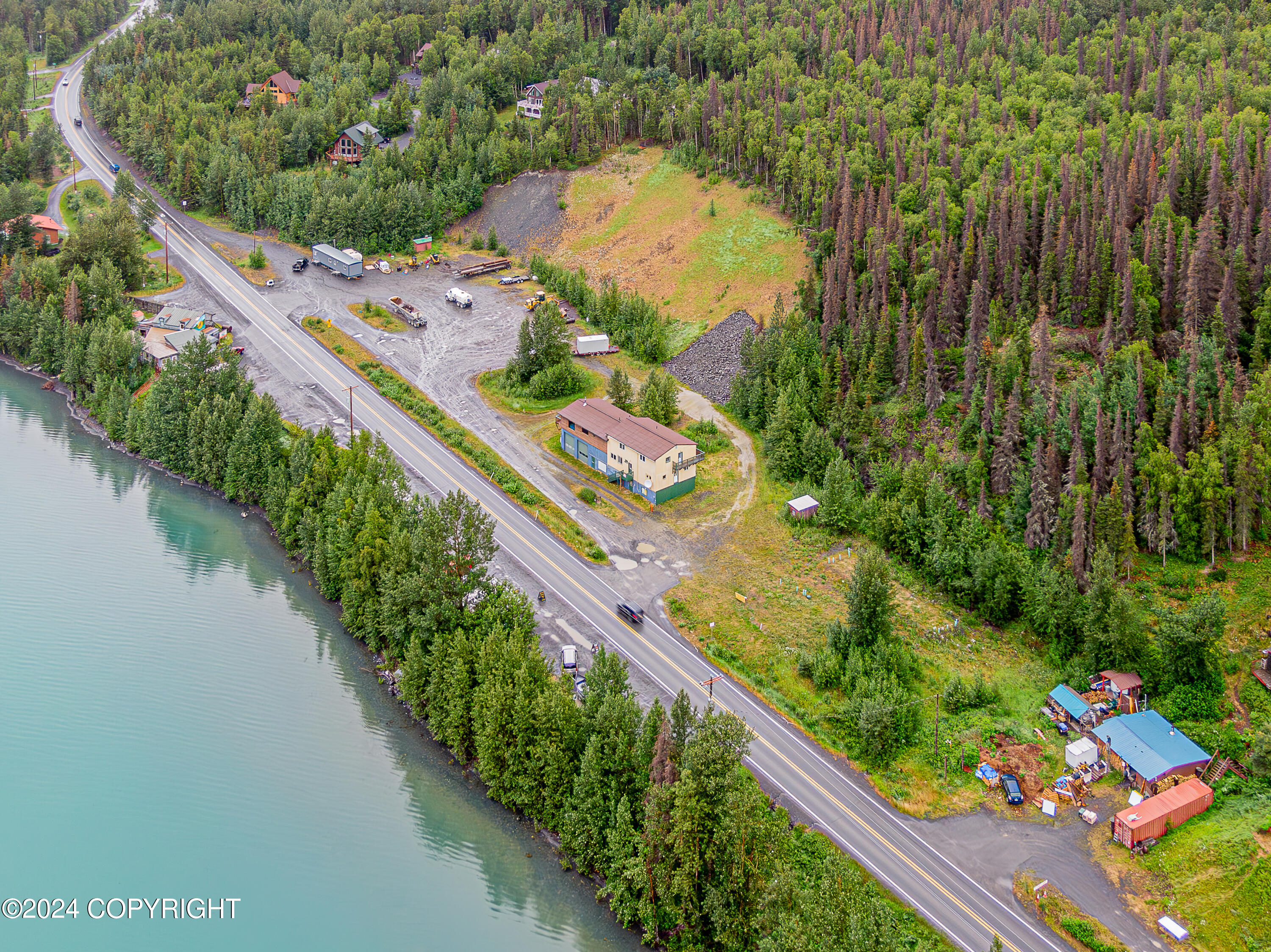 Cooper Landing, Alaska 99572, United States, 7 Bedrooms Bedrooms, ,5 BathroomsBathrooms,Residential,Pending,51650