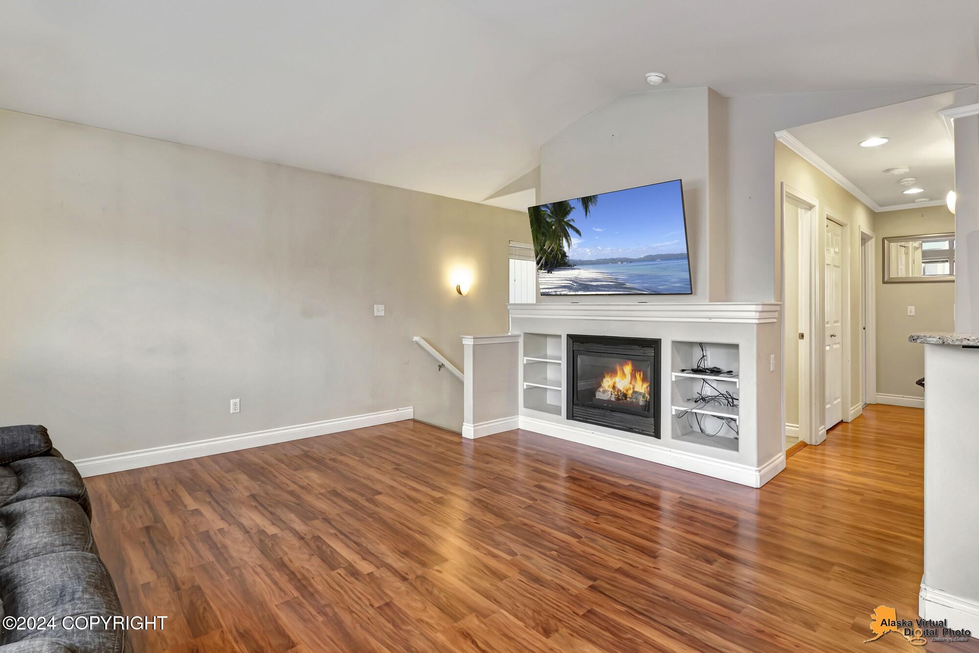 Anchorage, Alaska 99507, United States, 3 Bedrooms Bedrooms, ,2 BathroomsBathrooms,Residential,Pending,31303