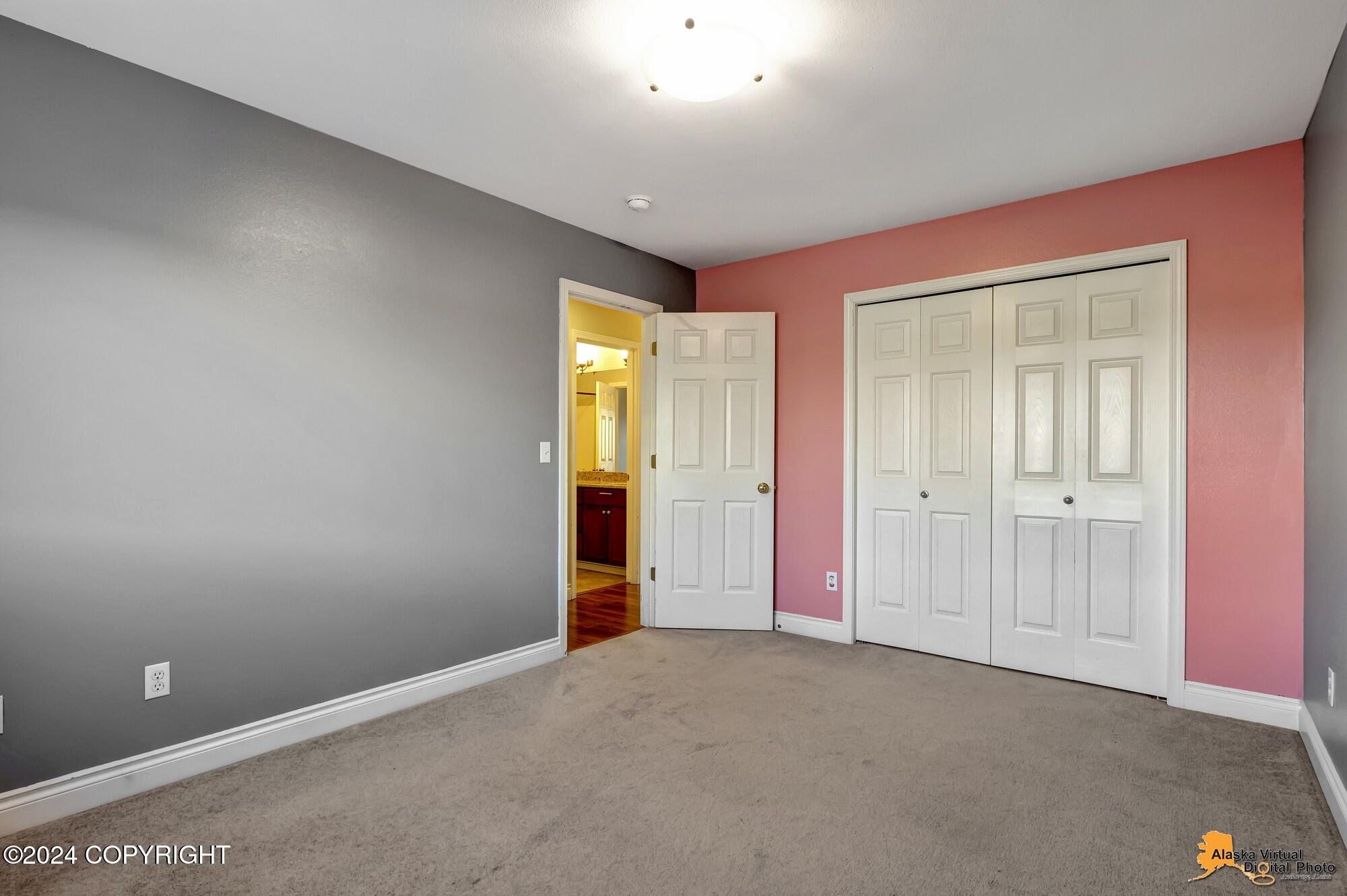 Anchorage, Alaska 99507, United States, 3 Bedrooms Bedrooms, ,2 BathroomsBathrooms,Residential,Pending,31303