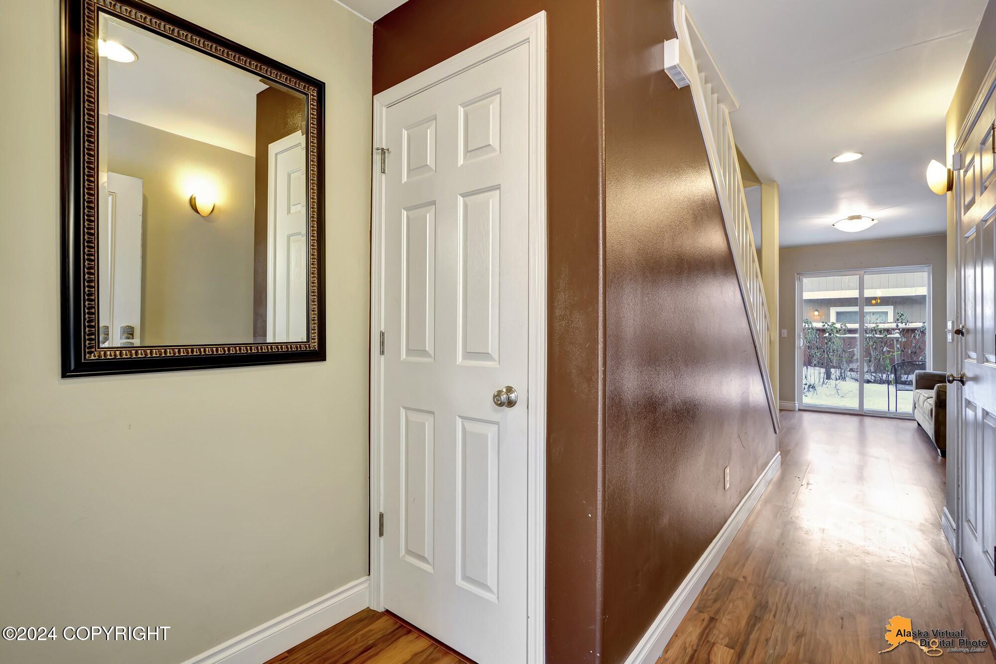 Anchorage, Alaska 99507, United States, 3 Bedrooms Bedrooms, ,2 BathroomsBathrooms,Residential,Pending,31303