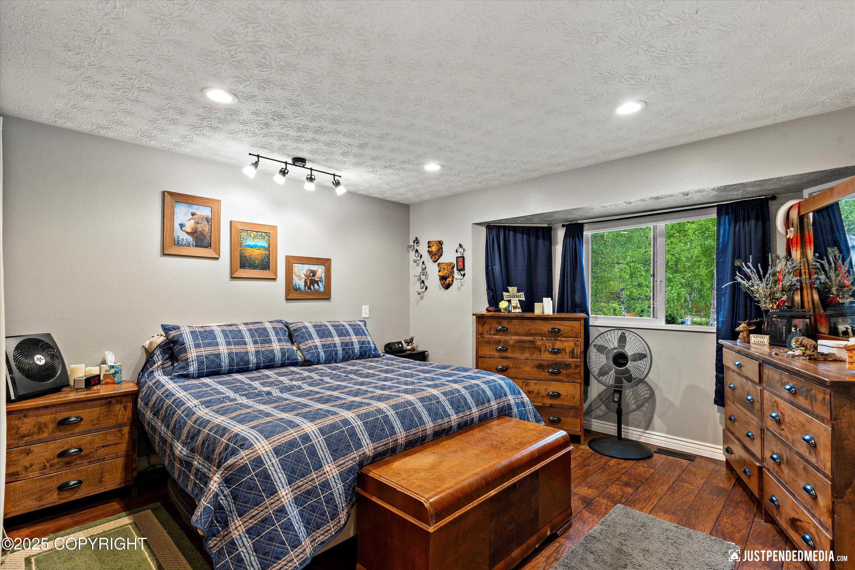 9806 Niltina Lane, Eagle River, Alaska image 29