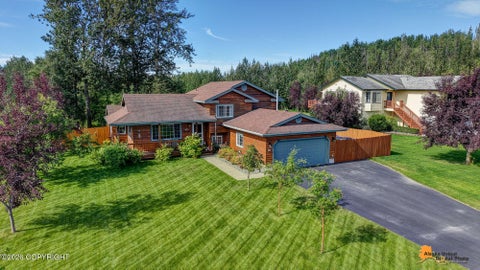 Homes For Sale - 872 S Rebecca Drive<br/> Palmer, AK 99645