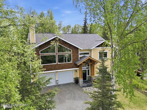Homes For Sale - 10650 Lone Tree Drive<br/> Anchorage, AK 99507