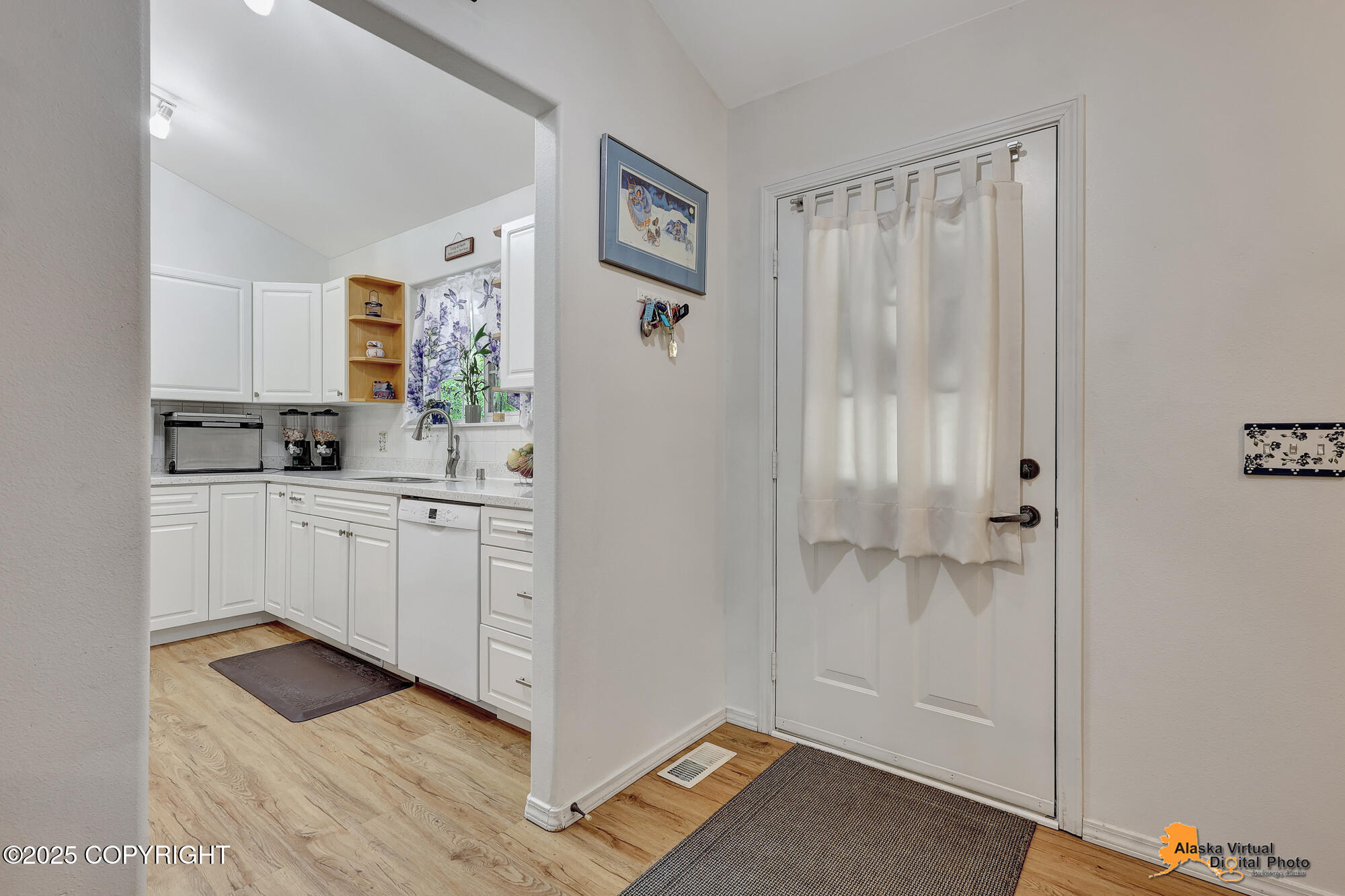 2541 S Teeland Street, Wasilla, Alaska image 12