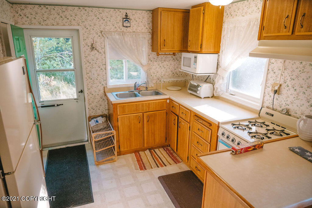 12286 Lancelot Drive, Seward, Alaska image 18