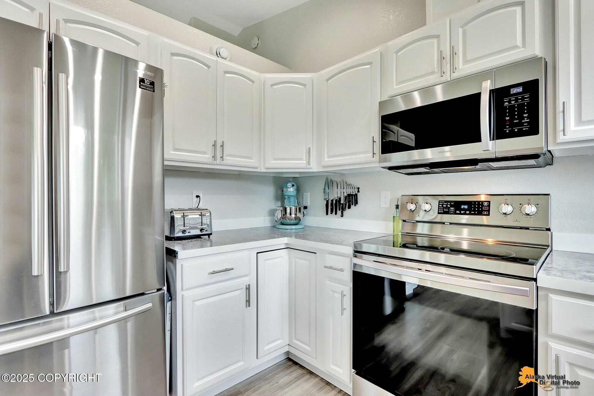 1085 N Angus Loop, Palmer, Alaska image 15