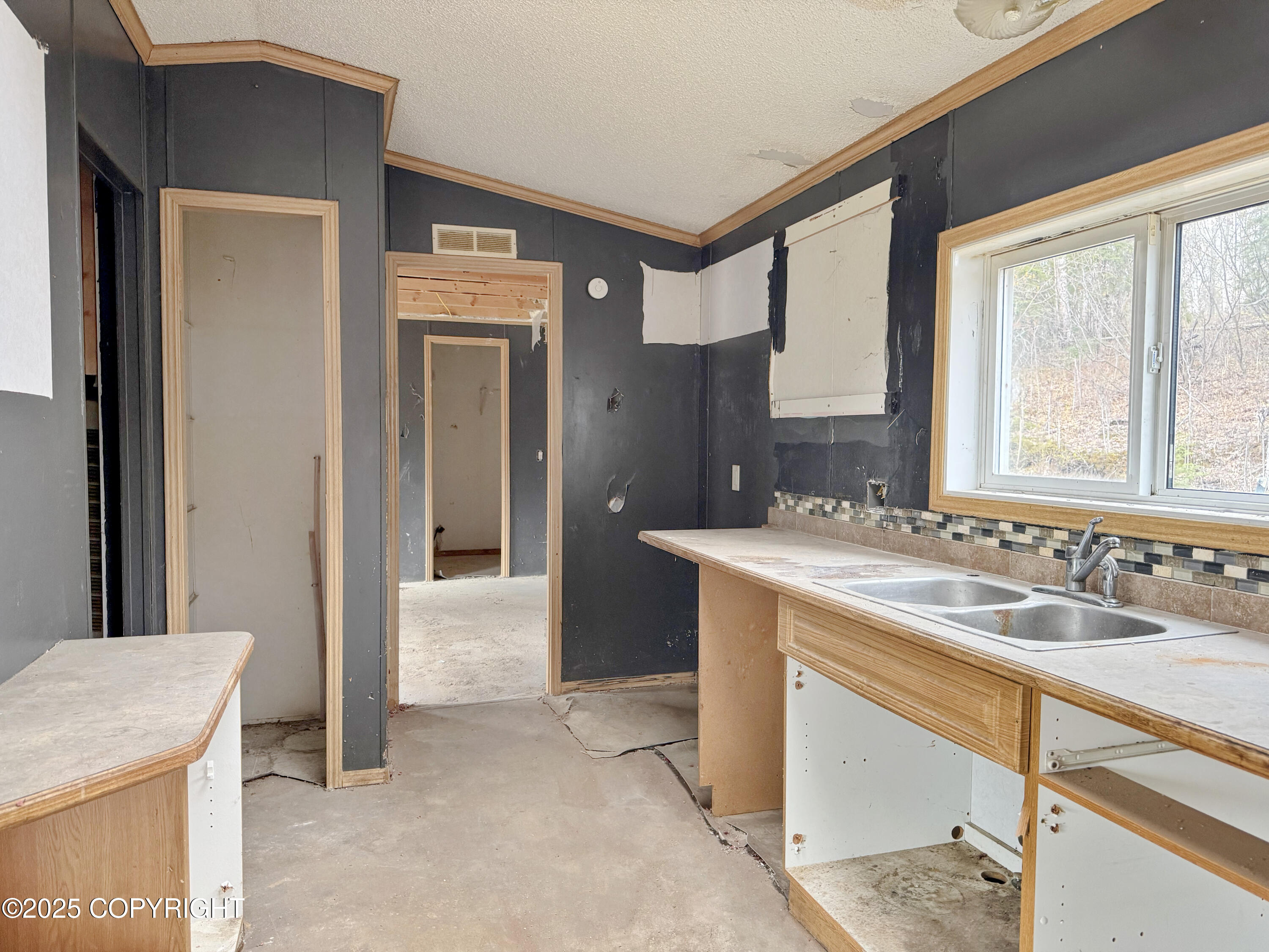 1764 N Kerrylynn Lane, Wasilla, Alaska image 7