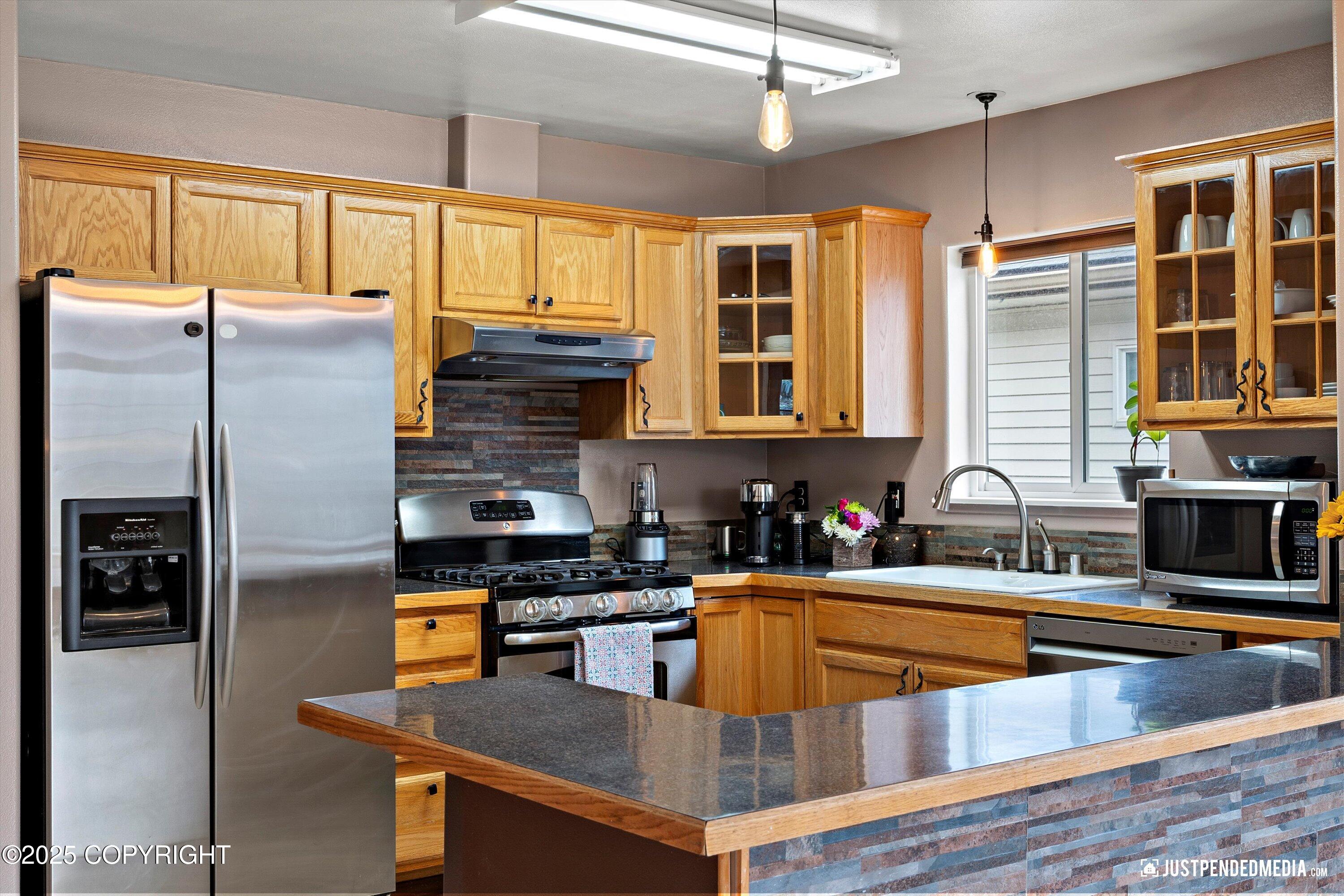 3009 Seclusion Bay Drive, Anchorage, Alaska image 14
