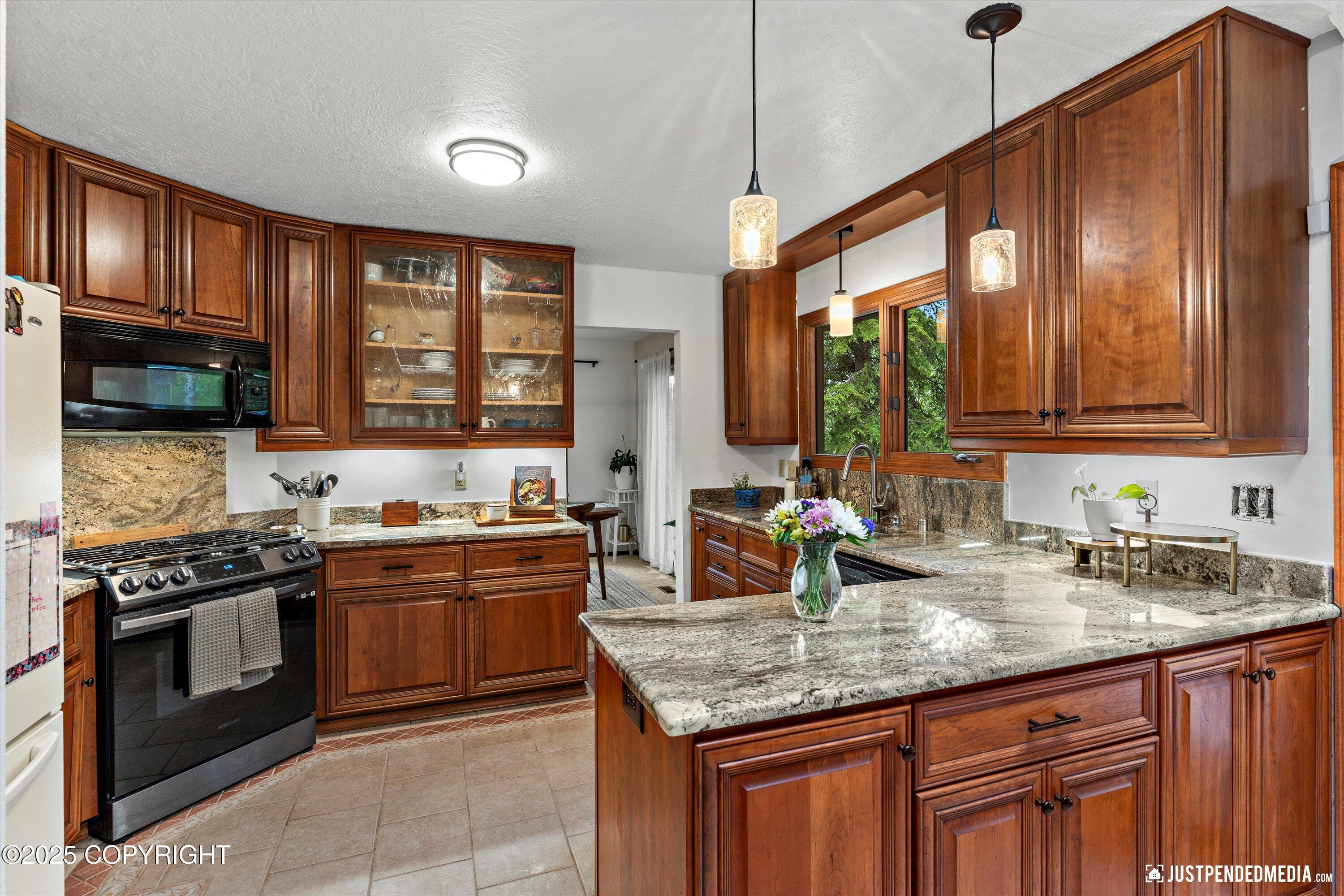 10510 Constitution Circle, Eagle River, Alaska image 13