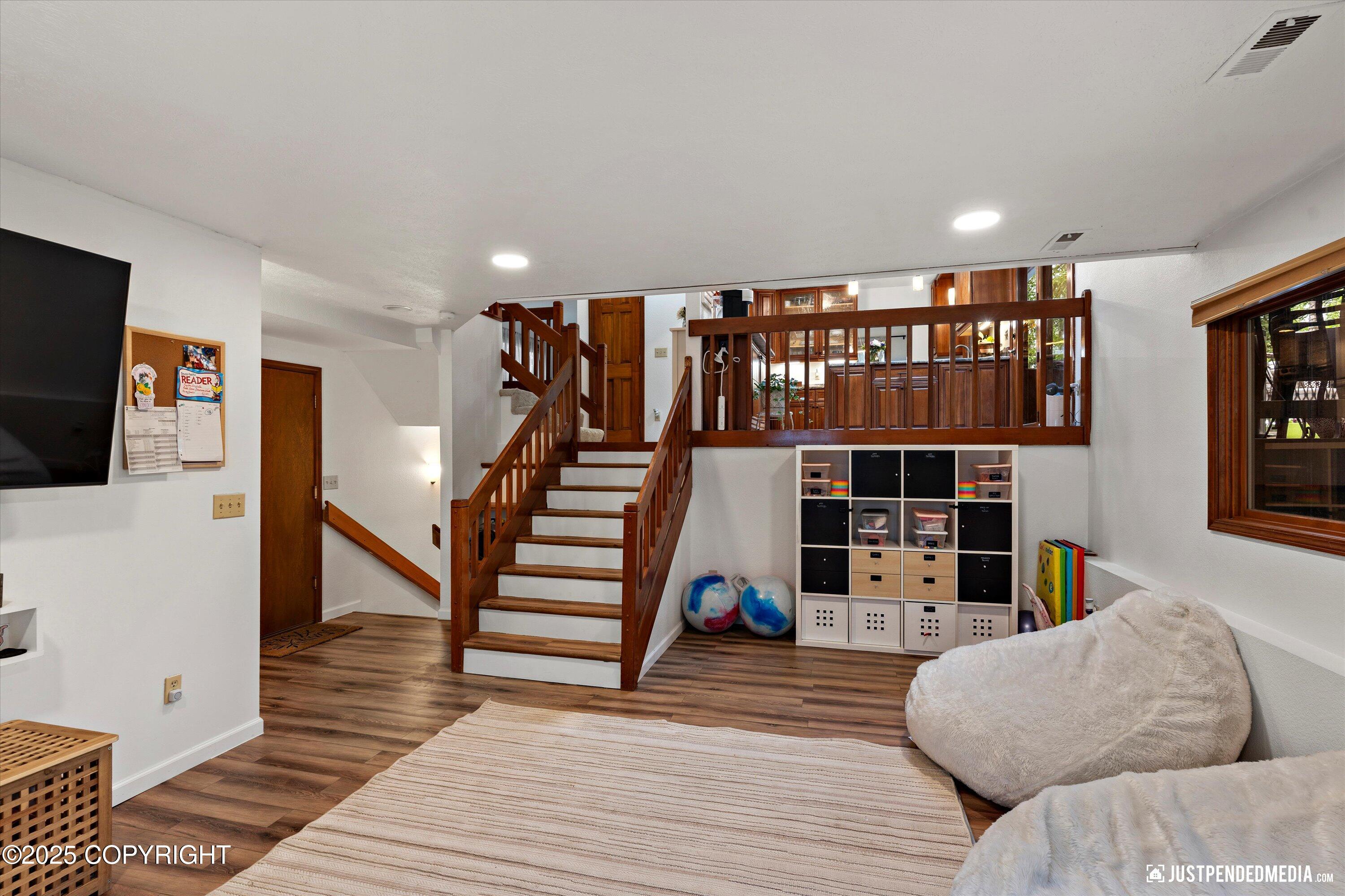 10510 Constitution Circle, Eagle River, Alaska image 22