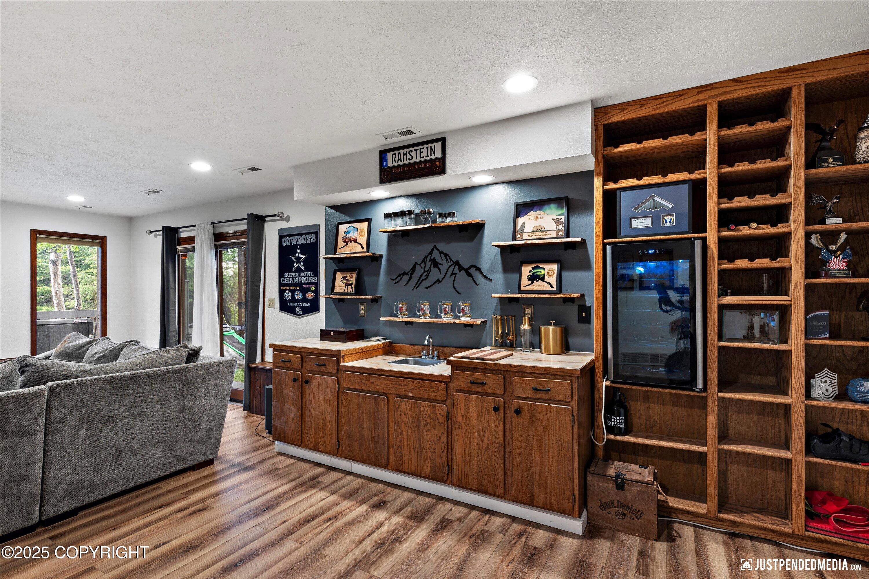 10510 Constitution Circle, Eagle River, Alaska image 34
