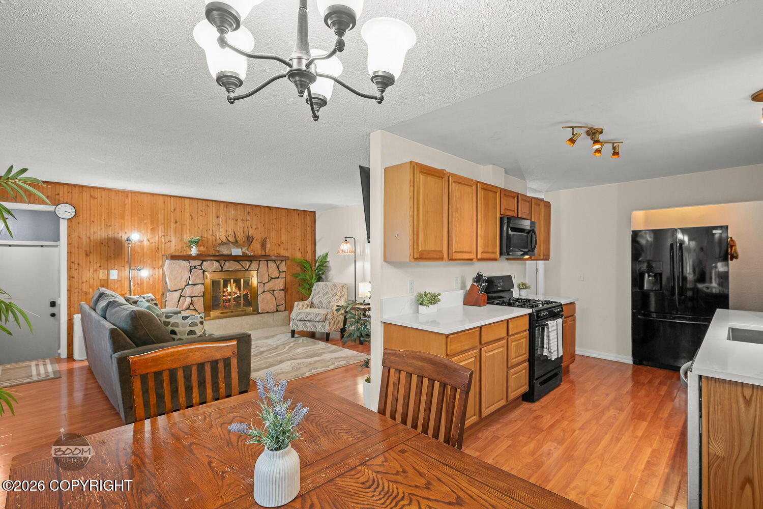 17340 Meadow Creek Dr Drive