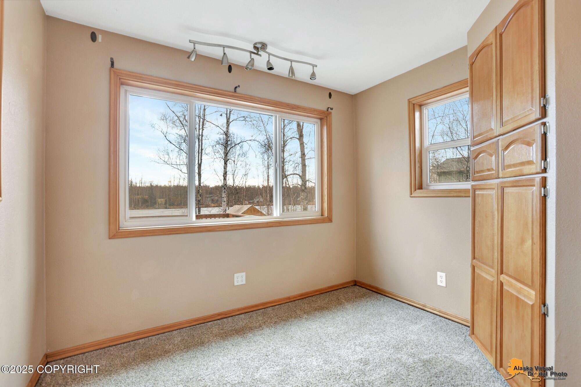 10384 W Lakeshore Drive, Wasilla, Alaska image 14