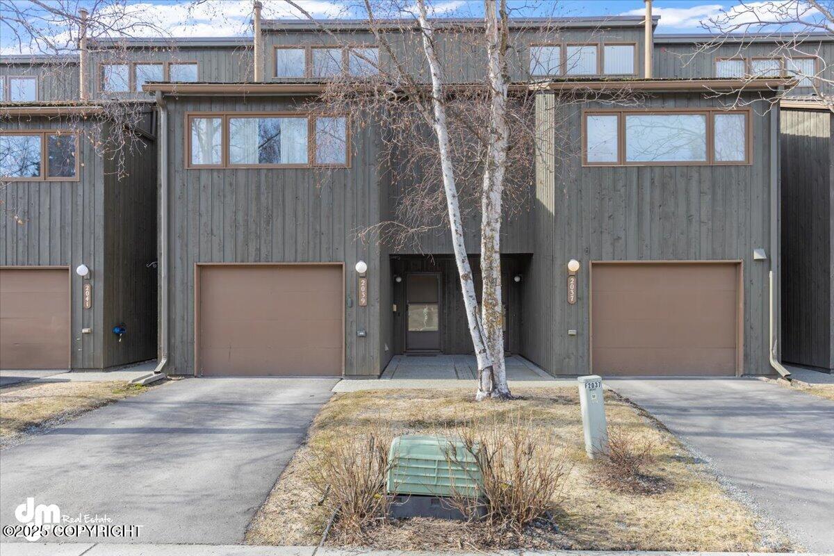 2039 Cliffside Drive #6, Anchorage, Alaska image 2