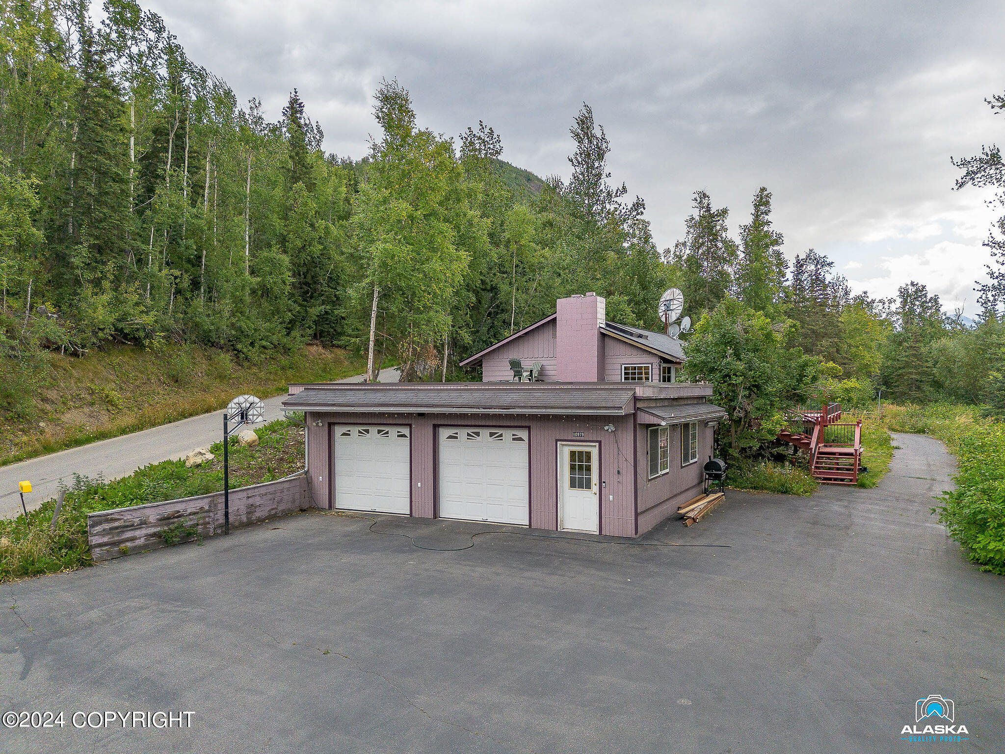 19306 High Bluff Drive, Eagle River, Alaska image 1
