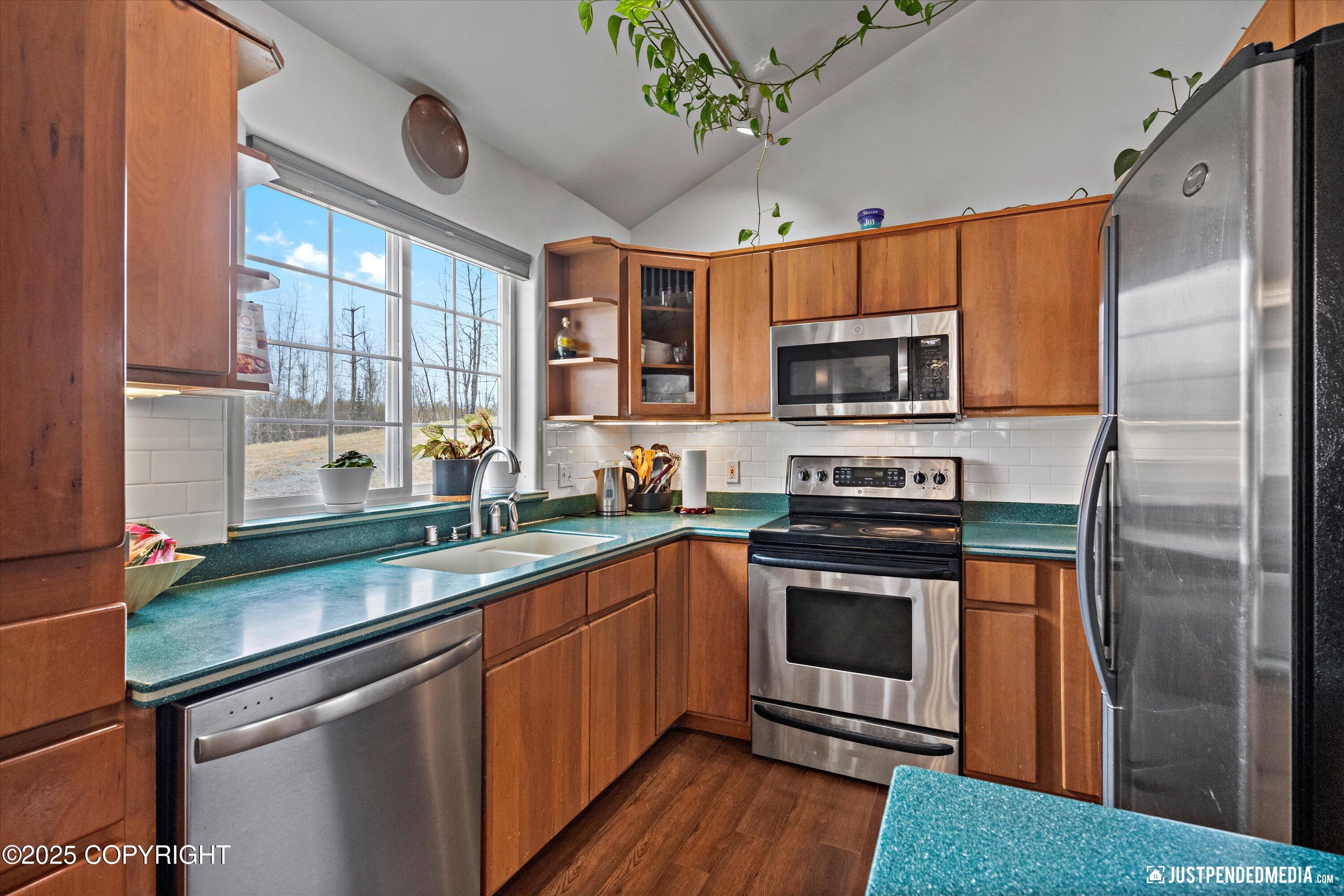 6801 E Tudor Road, Anchorage, Alaska image 13