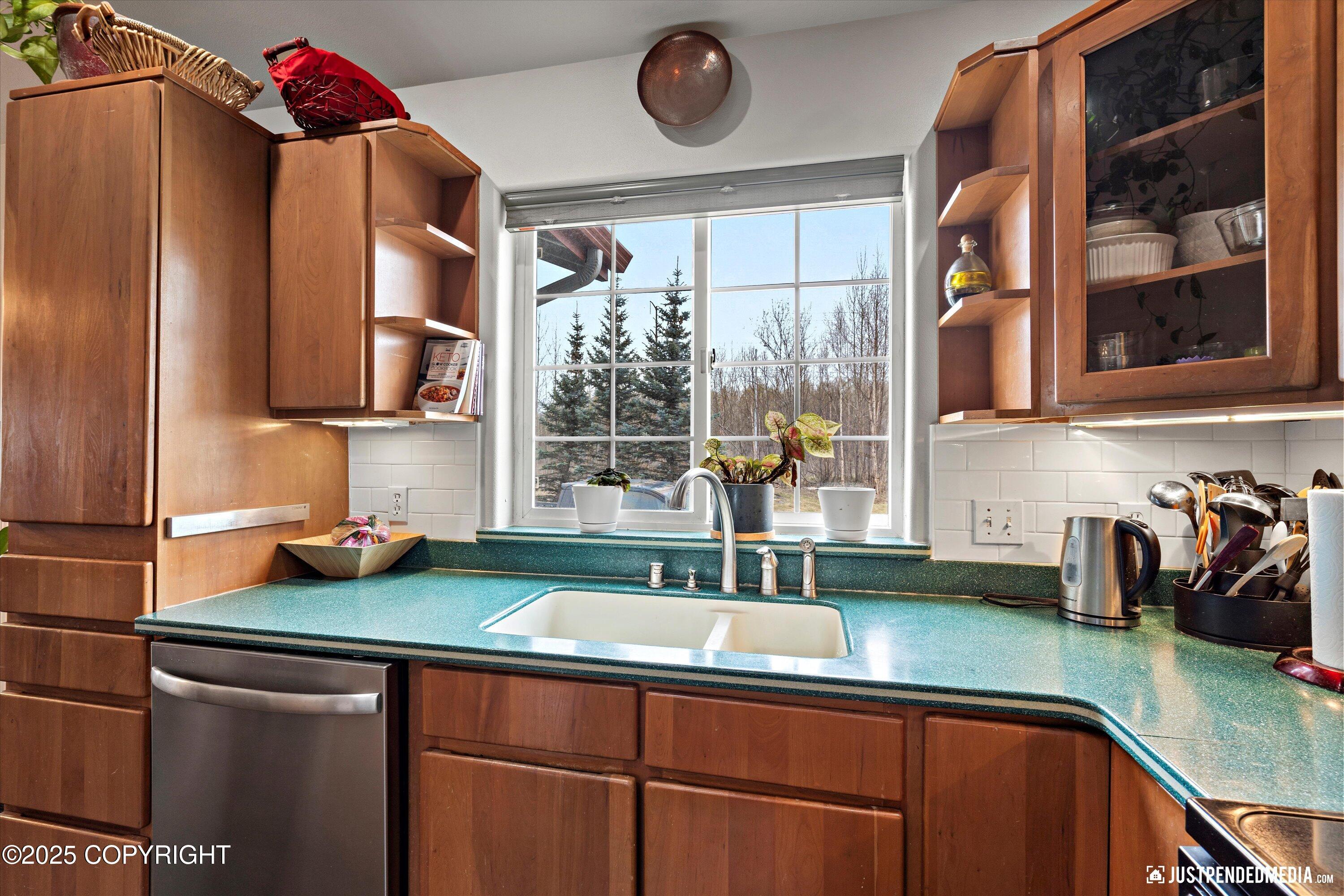 6801 E Tudor Road, Anchorage, Alaska image 14