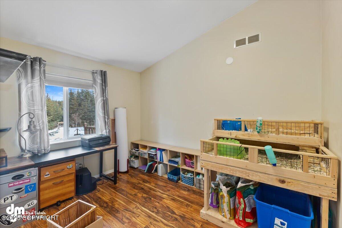 Homer, Alaska 99603, United States, 4 Bedrooms Bedrooms, ,4 BathroomsBathrooms,Residential,Active,77162