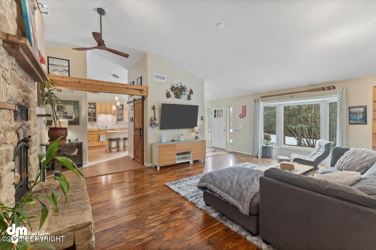 610 Whispering Mdws Avenue, Homer, Alaska image 8