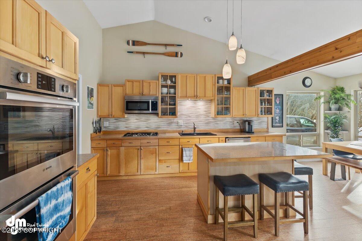 610 Whispering Mdws Avenue, Homer, Alaska image 17