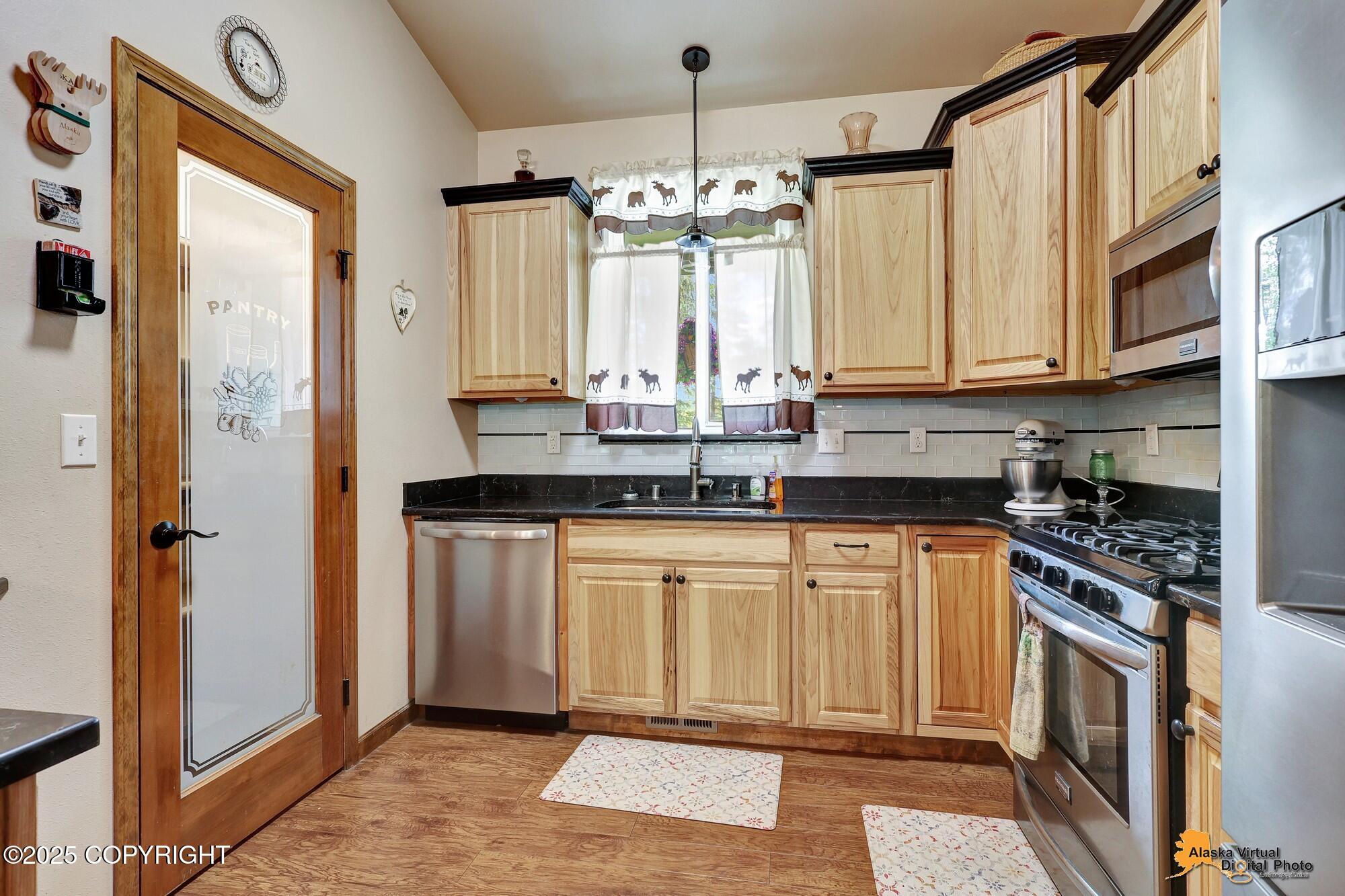 7664 N Showers Street, Palmer, Alaska image 14