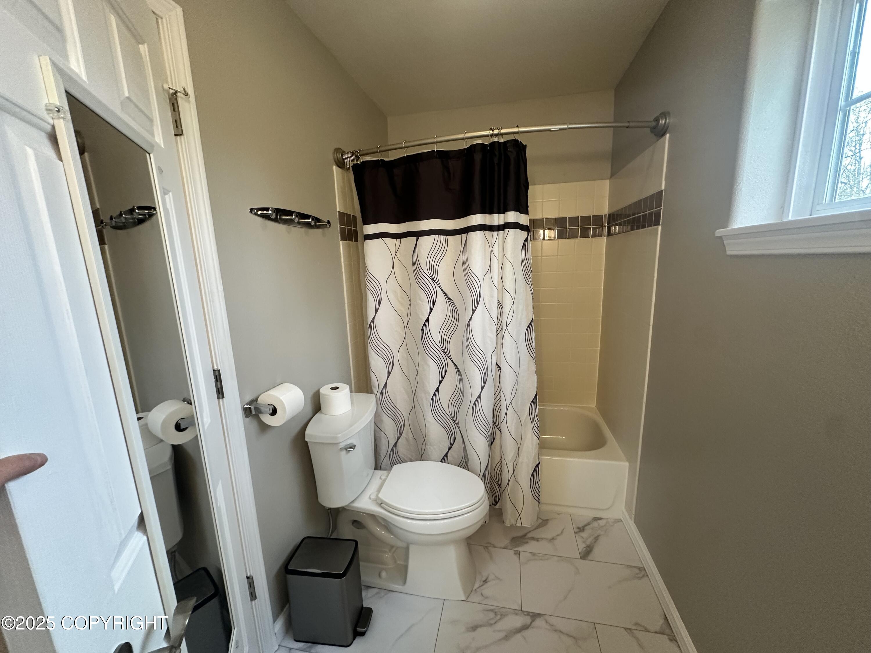 21701 Knik Vista Court, Chugiak, Alaska image 12