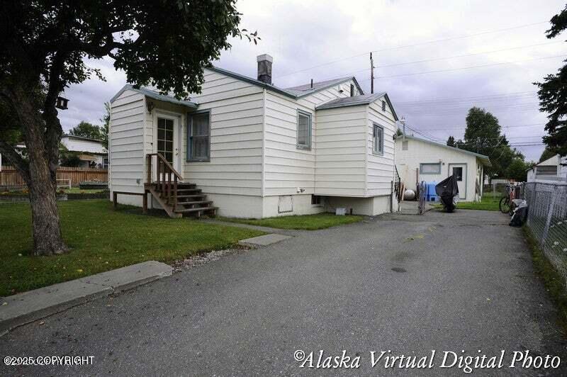 326 W 10th Avenue, Anchorage, Alaska image 2