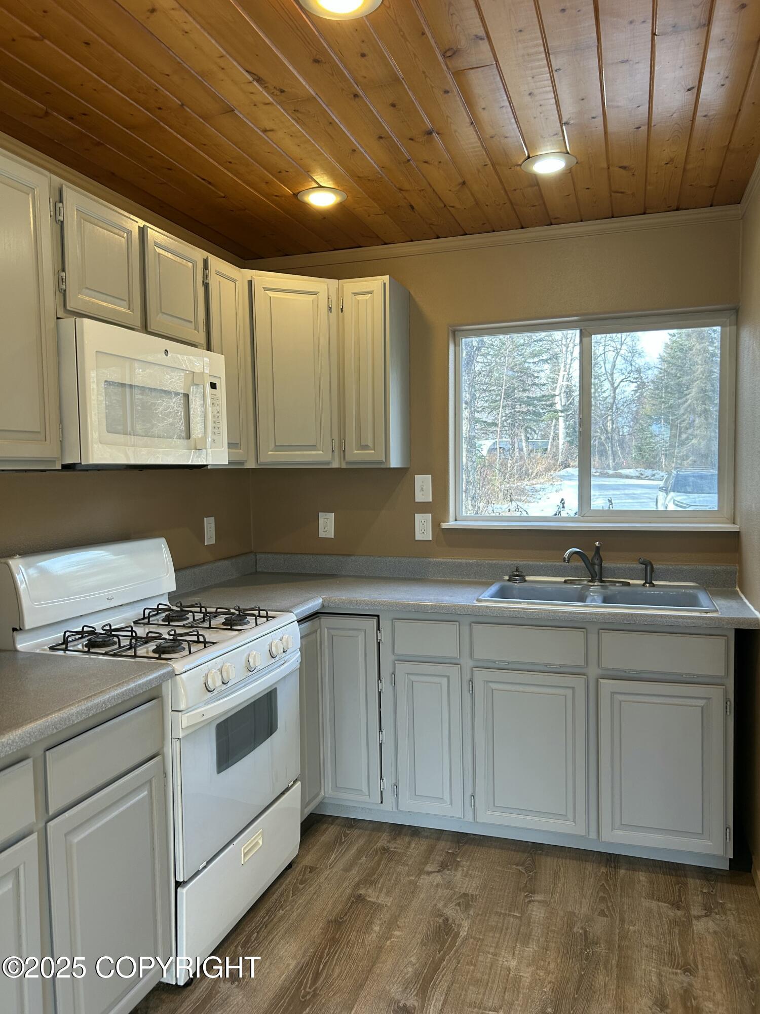 147 S Rock Dome Rd, Sandpoint, Alaska image 11