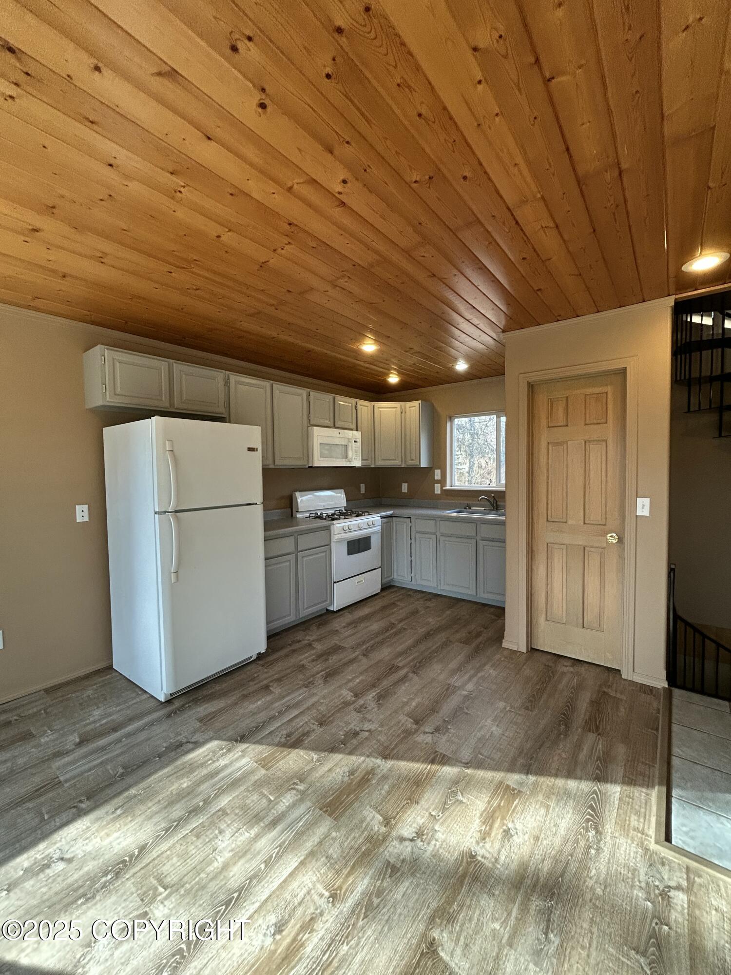 147 S Rock Dome Rd, Sandpoint, Alaska image 10
