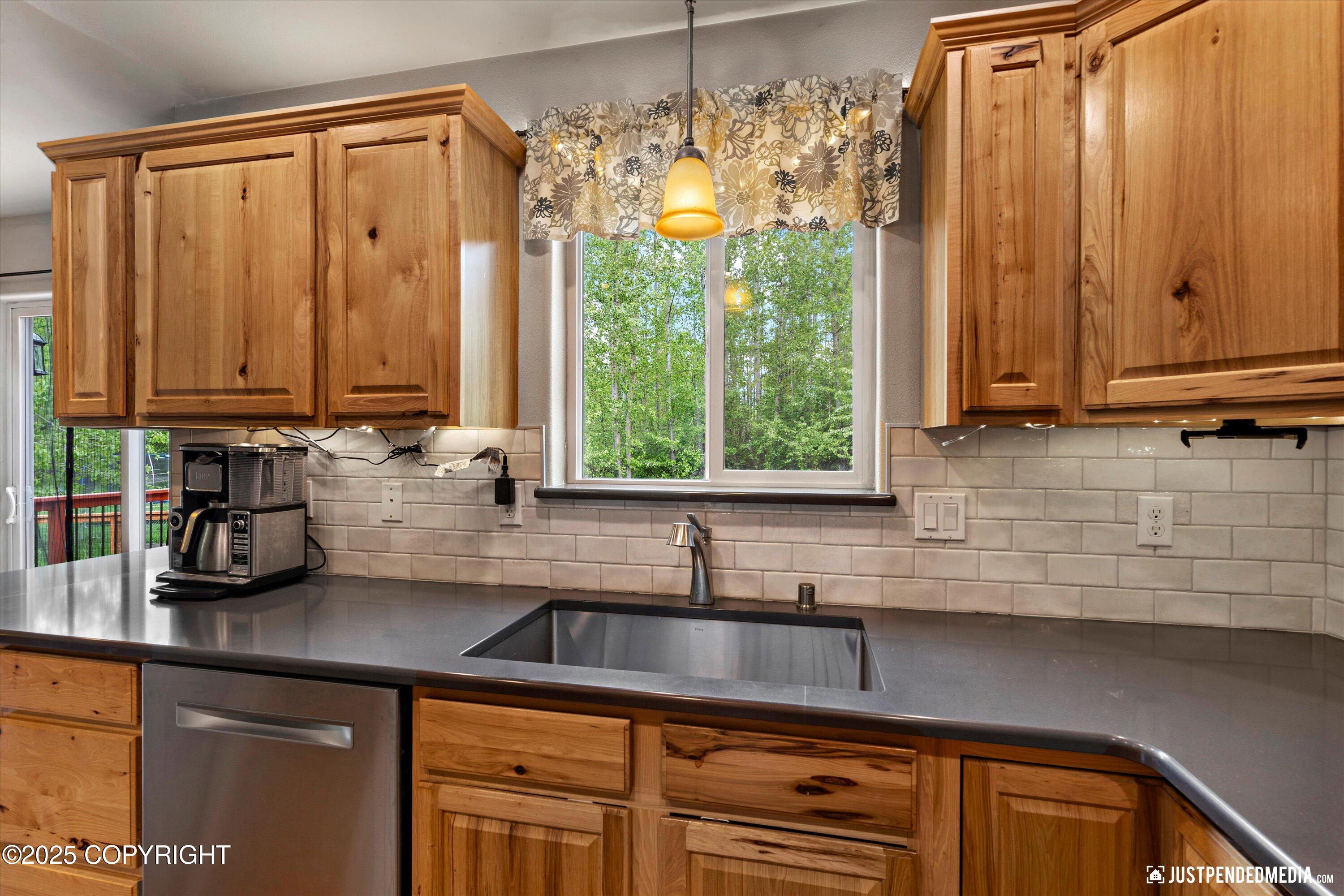 1061 E Mulchatna Drive, Wasilla, Alaska image 13